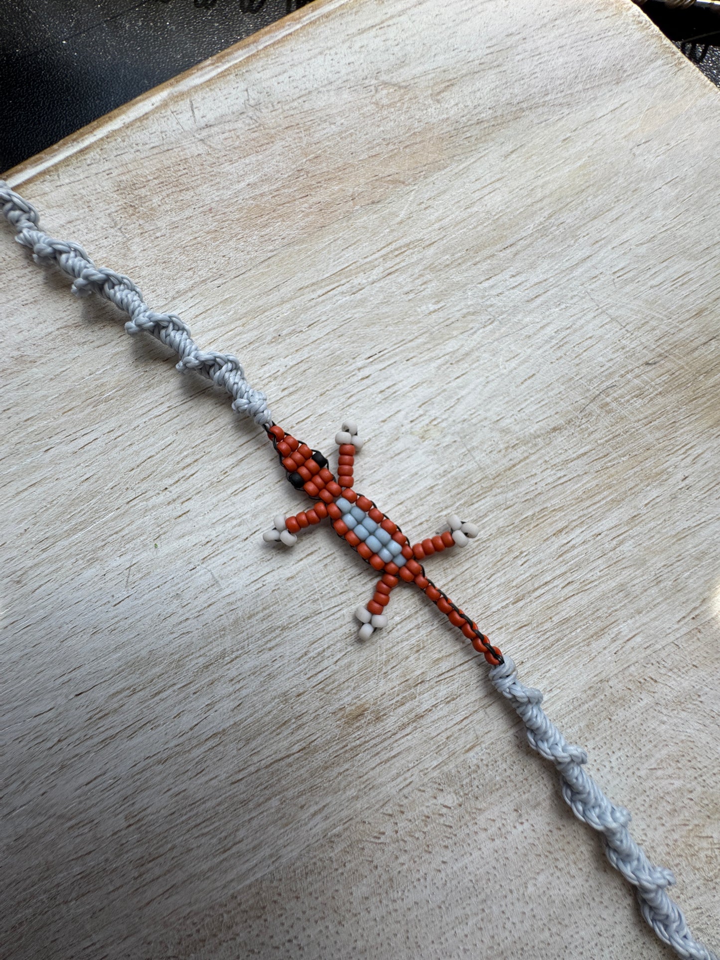 Lizard Bracelet Sliding Knot